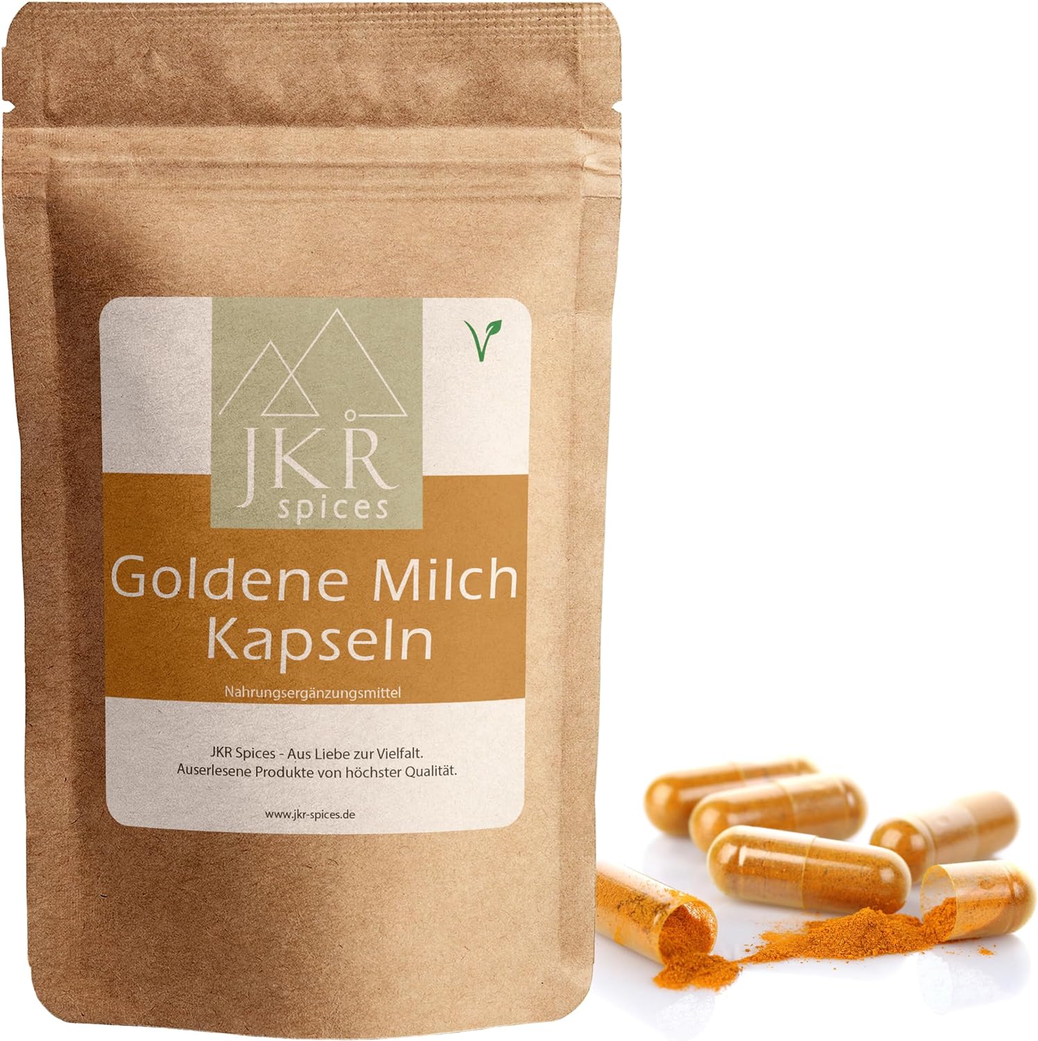 Goldene Milch Kapseln im braunen JKR Doypack mit geöffneten Kapseln und Gewürzpulver davor – vegane Kurkuma-Mischung in Kapselform