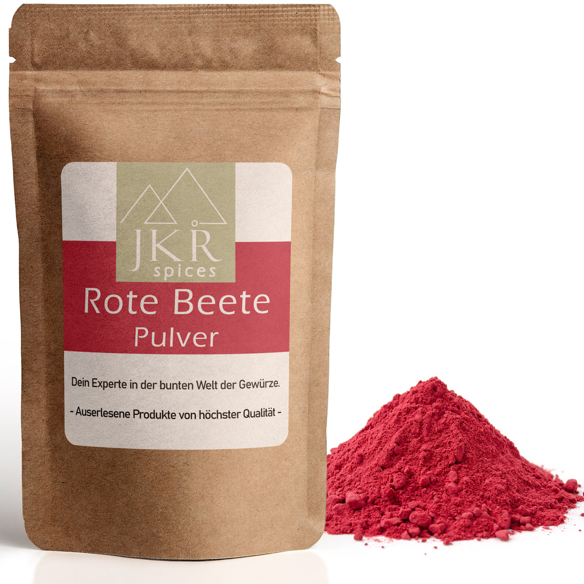 JKR Spices Rote Beete Pulver im braunen Doypack auf weißem Hintergrund, daneben ein Häufchen rotes Rote Beete Pulver