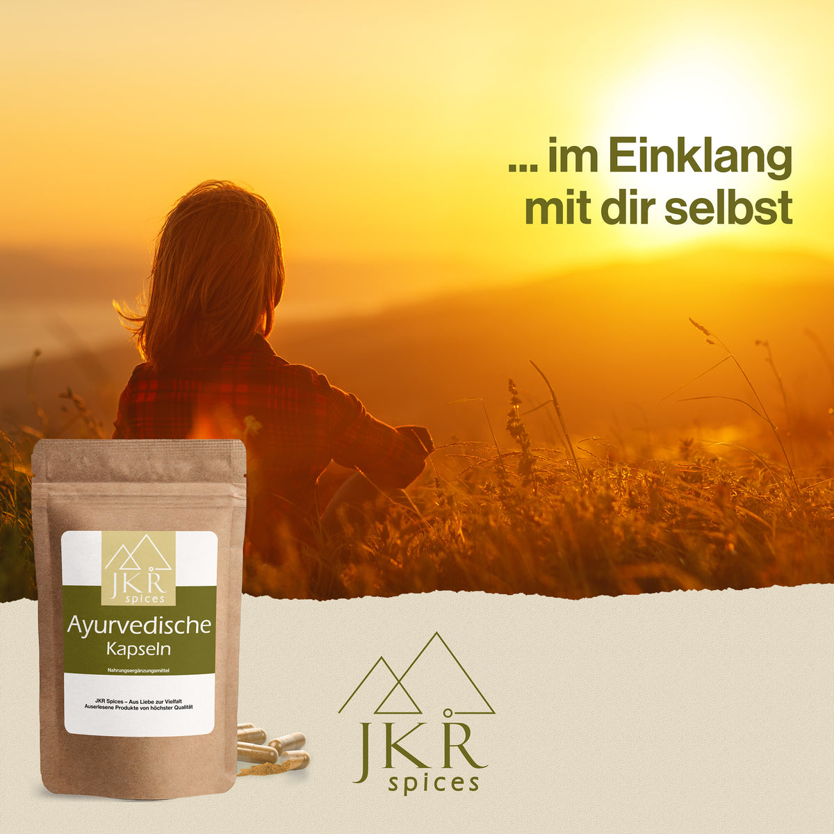 Ayurvedische Kapseln von JKR: ... im Einklang mit dir selbst. Person in ruhiger Naturkulisse mit Sonnenlicht, Fokus auf innerem Gleichgewicht und ganzheitlichem Wohlbefinden