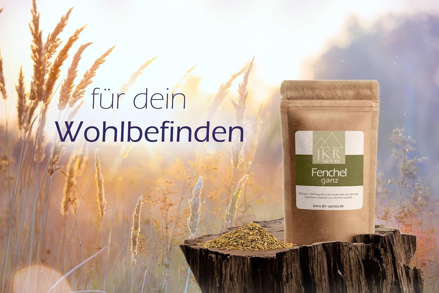 Fenchelprodukt vor goldenem Getreidefeld – natürliche Unterstützung für Wohlbefinden und Balance