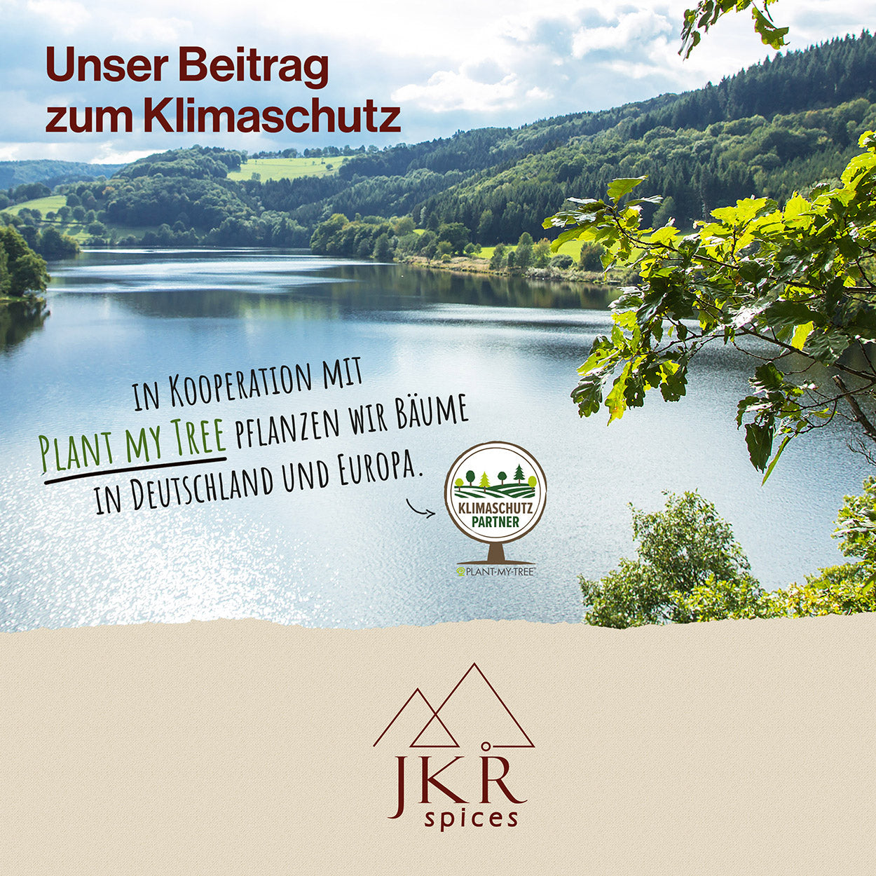 Unser Beitrag zum Klimaschutz, JKR Spices Verantwortung und nachhaltigere Ausrichtung, Naturmotiv mit Logo und Statement