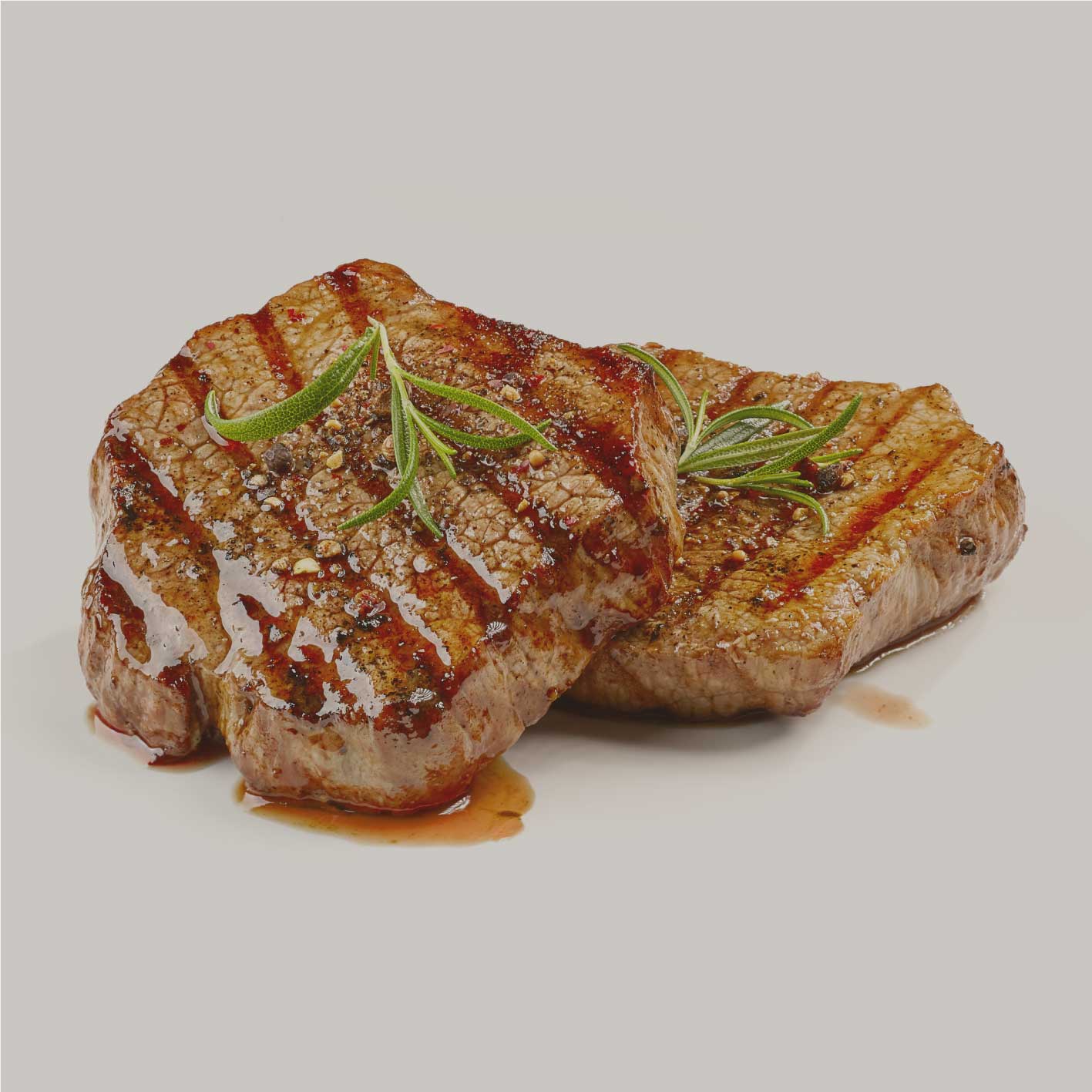 Saftig gegrillte Steaks mit Alabama Beef Rub gewürzt – perfekte Kruste und intensiver BBQ-Geschmack